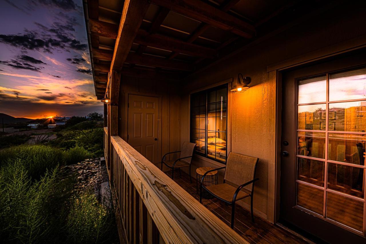 Miners Cabins #1 - Two Double Beds And Private Balcony Tombstone Exterior photo